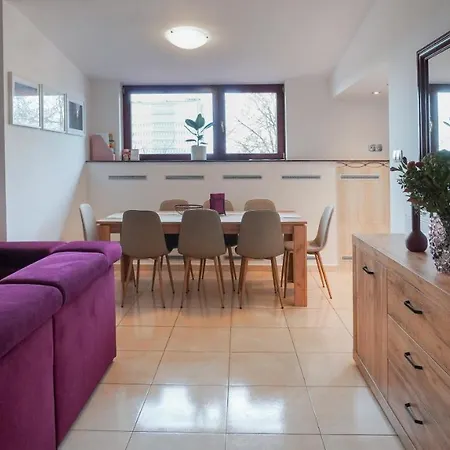 Wschodnia アパート *